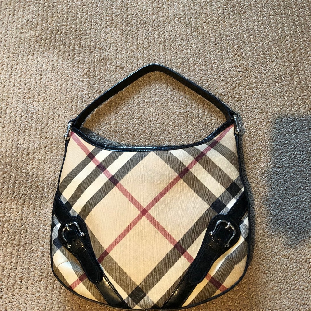 **Flash Sale! **  Burberry Small Check Nova